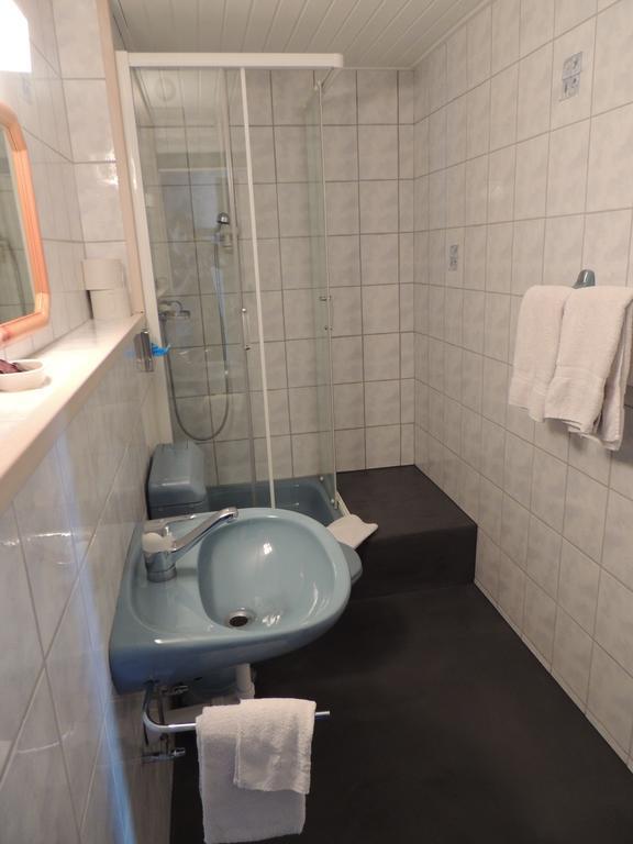 Hotel De La Gare Cousset Szoba fotó