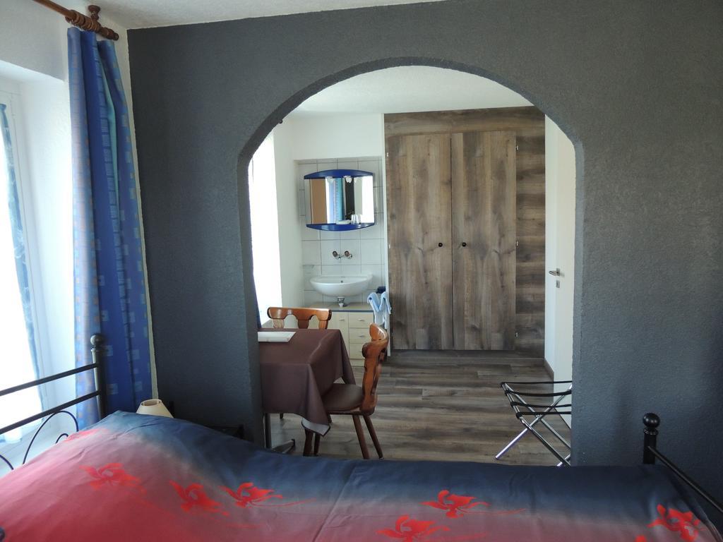 Hotel De La Gare Cousset Szoba fotó